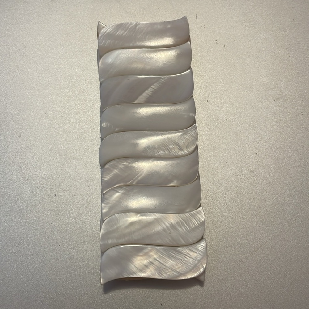 Flexible Cream Shell Bracelet
